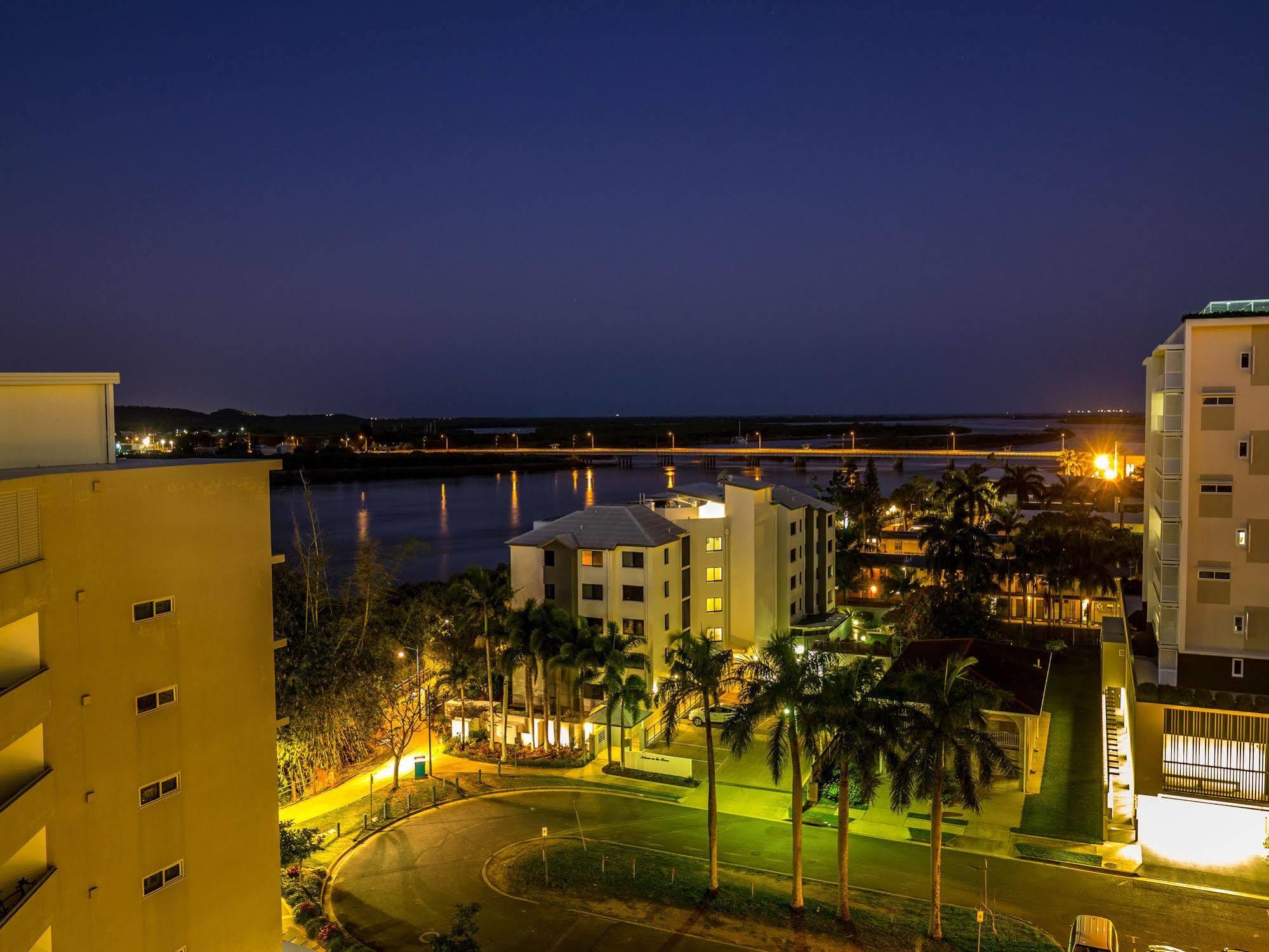 Lanai Riverside Apartments Маккай Екстер'єр фото